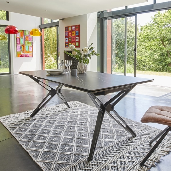 table-ceramique-design-extensible-pieds-x-nova